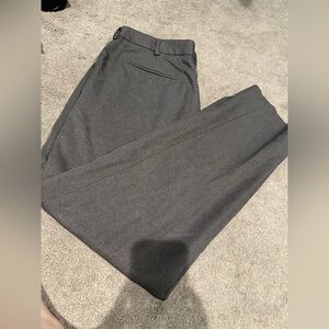 Van Heusen Dark Gray Traveler Dress Pants 34x32